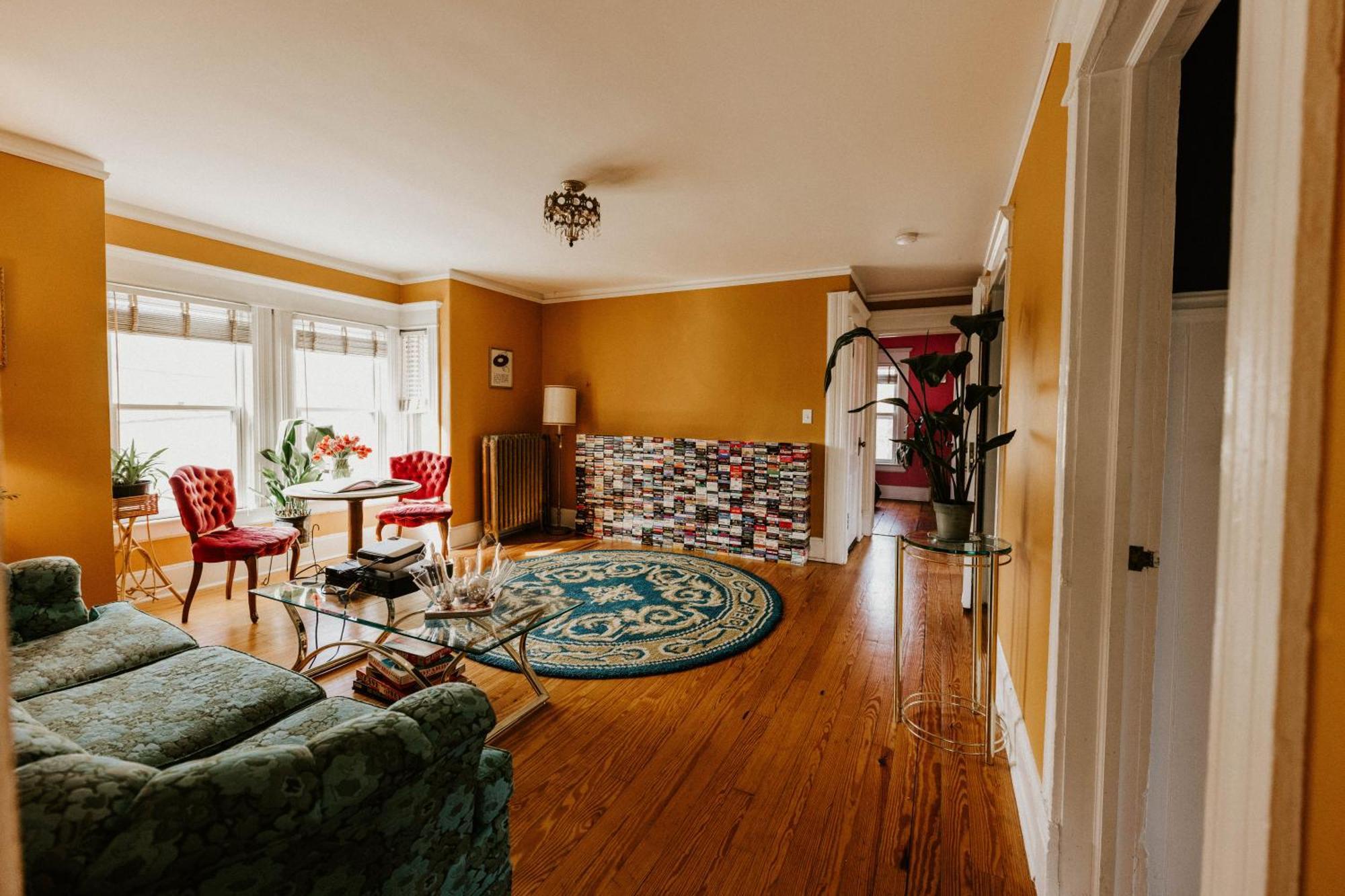 Appartamento Retro Gem Box Victorian Steps From Irvine Park Saint Paul Esterno foto